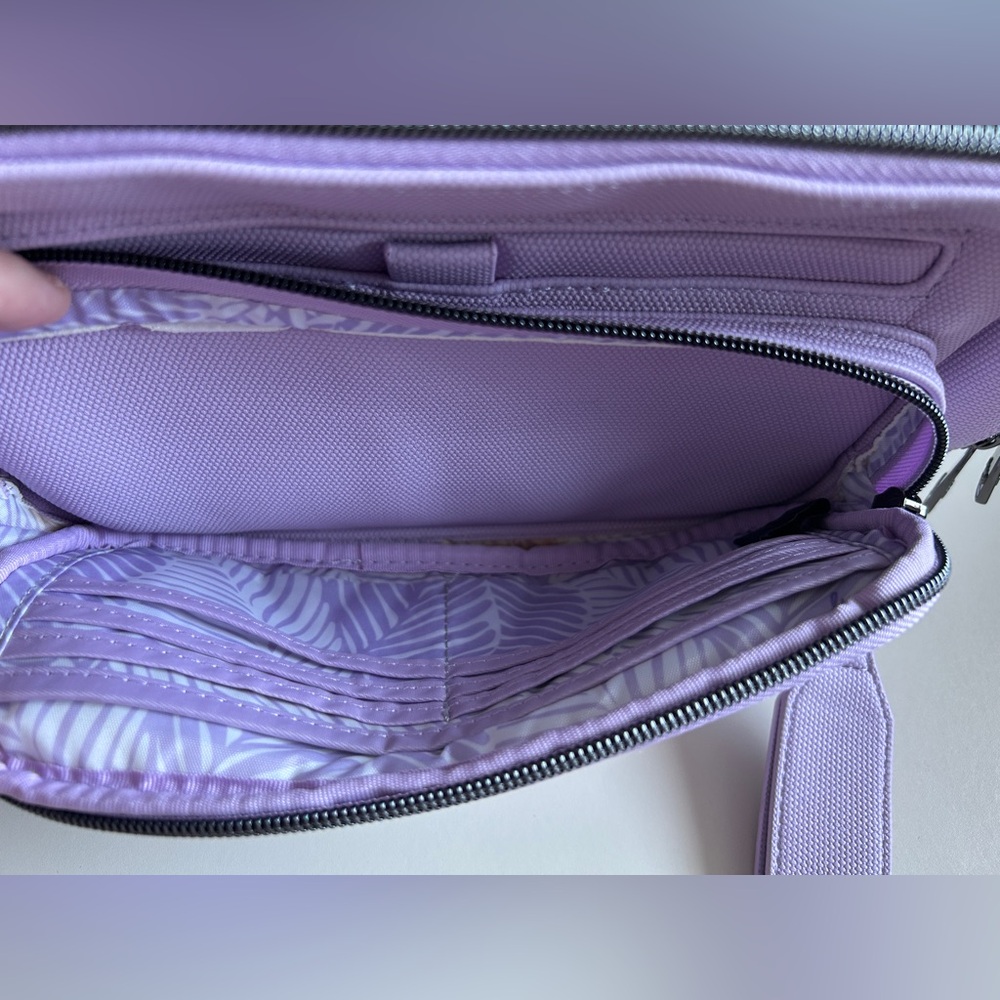 LUG VL HITCH BELT BAG MATTE LUXE SUGARPLUM ICEPOP EUC - Picture 2 of 6